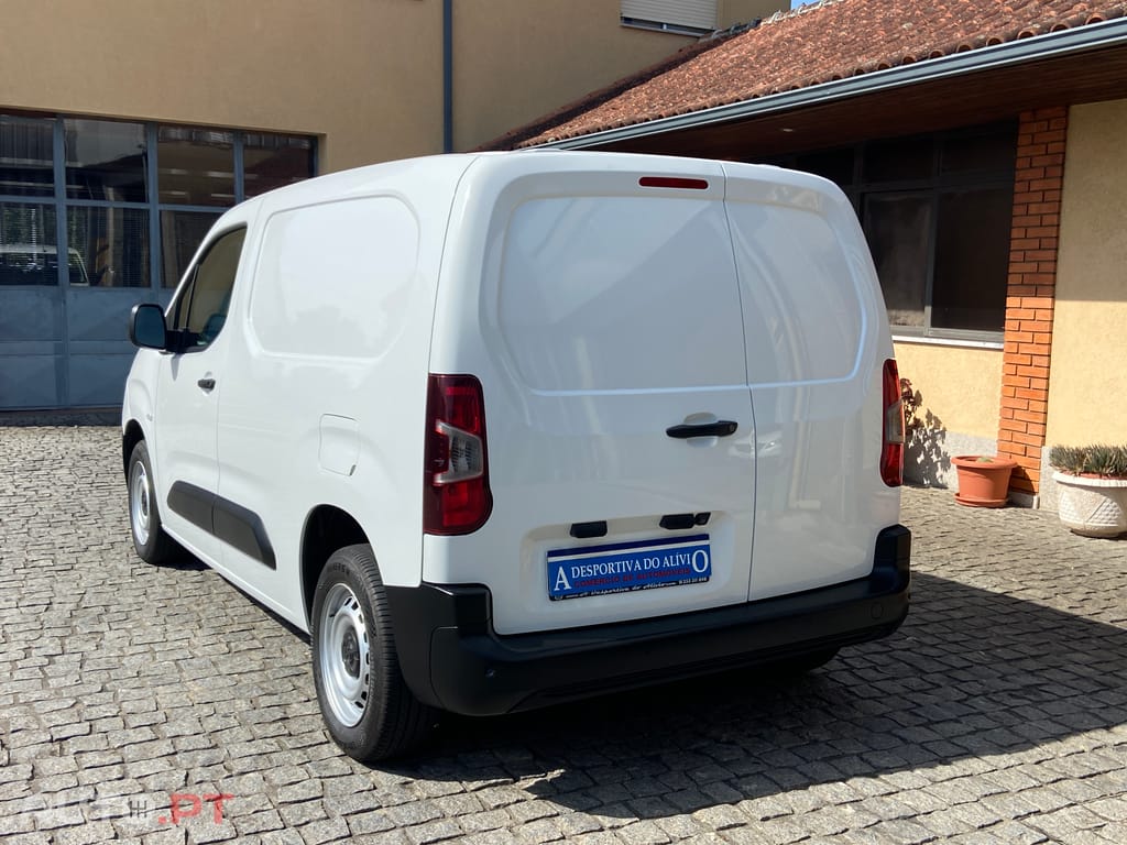Peugeot Partner 1.6 HDI CarPlay  Só 95 mil kms!! Nacional