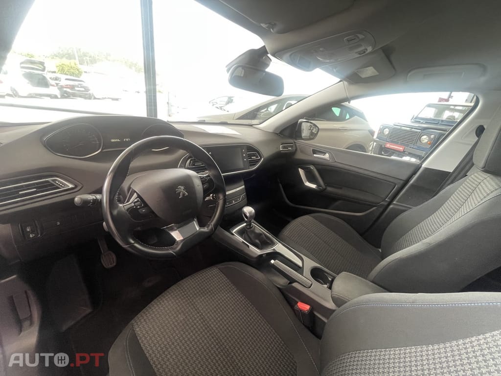 Peugeot 308 1.5 BlueHDi Style
