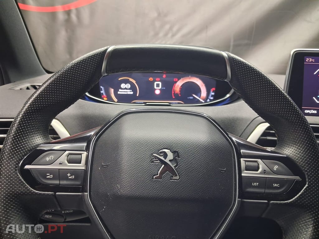 Peugeot 3008 1.2 PureTech GT Line — fotografia 11