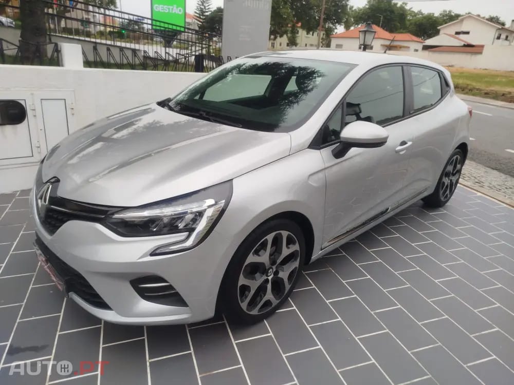 Renault Clio 1.6 E-Tech Full Hybrid Techno