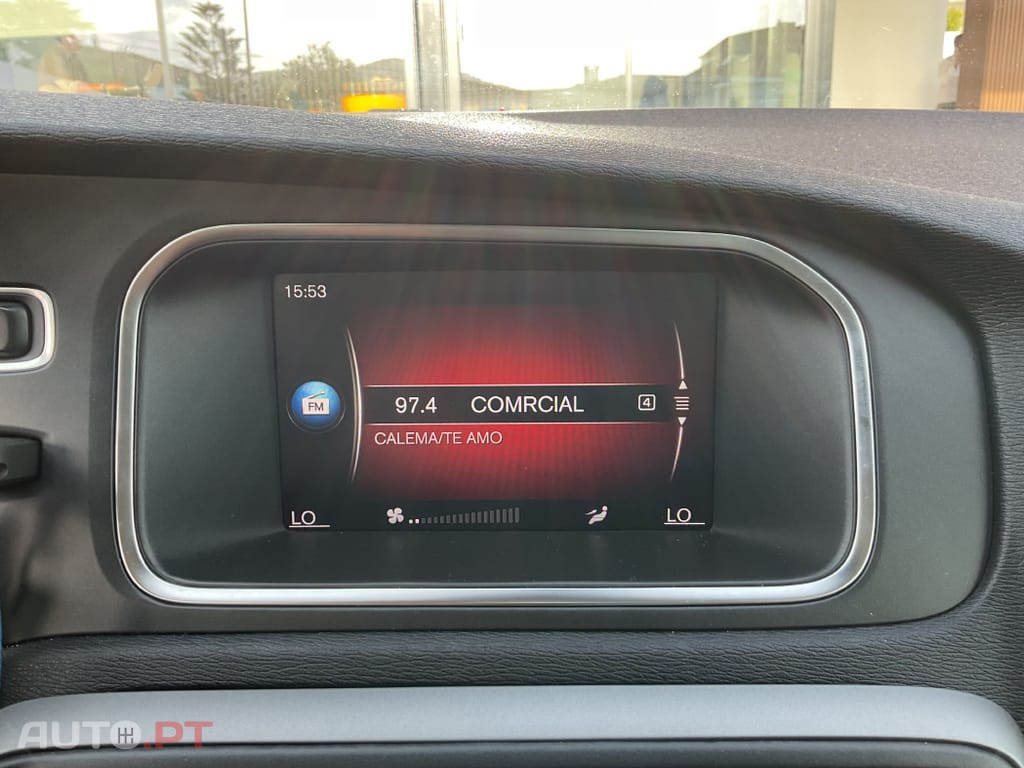 Volvo V40 2.0 D2 Momentum Geartronic