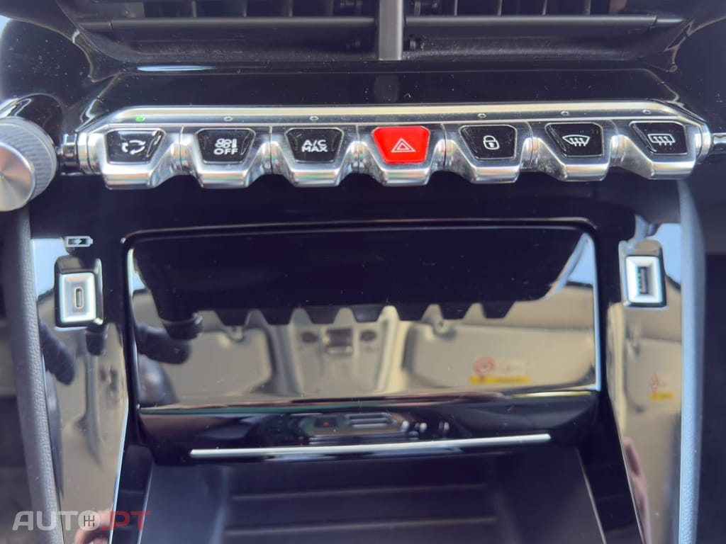 Peugeot 2008 1.2 PureTech Allure Pack EAT8