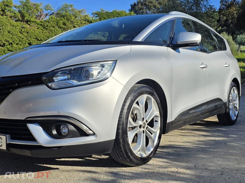 Renault Grand Scénic 1.5 dCi Intens Hybrid Assist SS