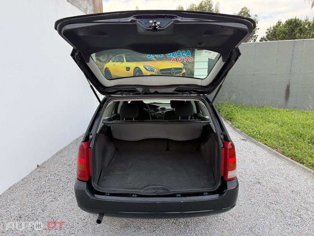 Ford Focus SW 1.6 Ambiente