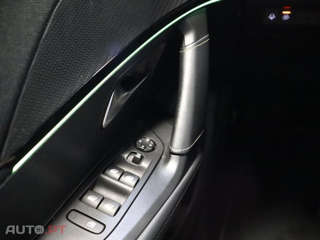Peugeot 2008 1.5 BlueHDi GT EAT8