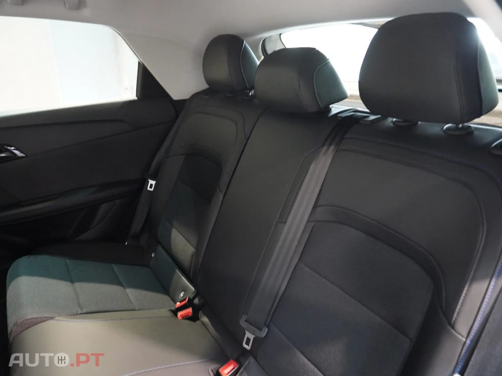 MG MG4 64 kWh Luxury