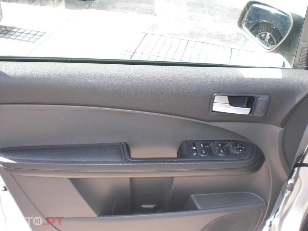 Ford C-Max 2.0 TDCi DPF Ghia