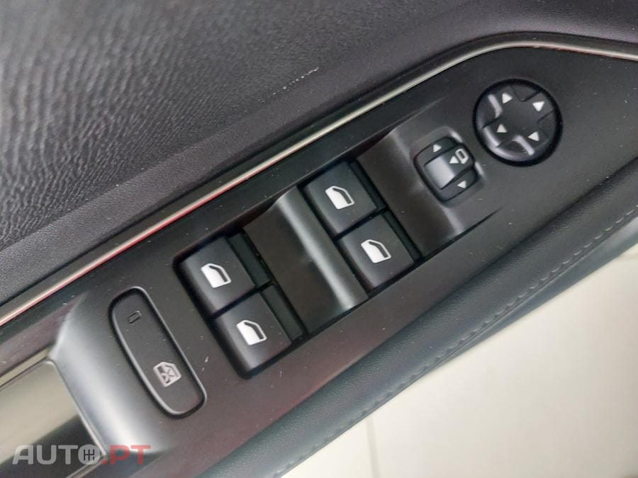 Peugeot 5008 1.5 BlueHDi Allure EAT8