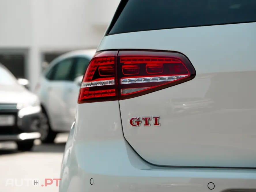 Volkswagen Golf 2.0 TSi GTi DSG Performance