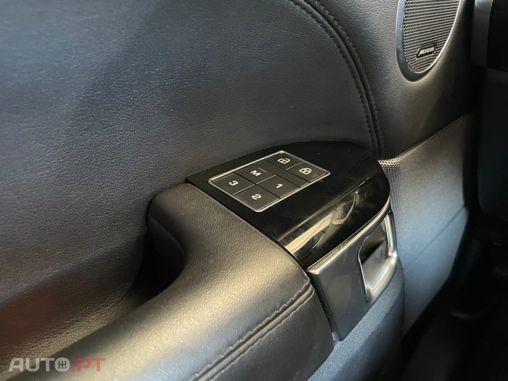 Land Rover Range Rover Sport P400e Hybrid SE
