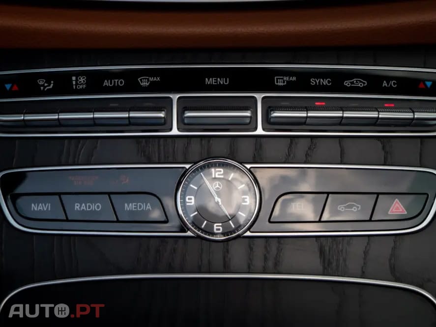 Mercedes-Benz E 220 d 4Matic 9G-TRONIC AMG Line