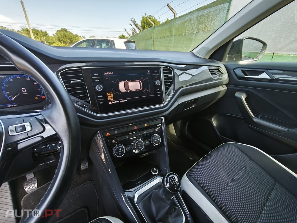 Volkswagen T-Roc 1.5 TSI Sport