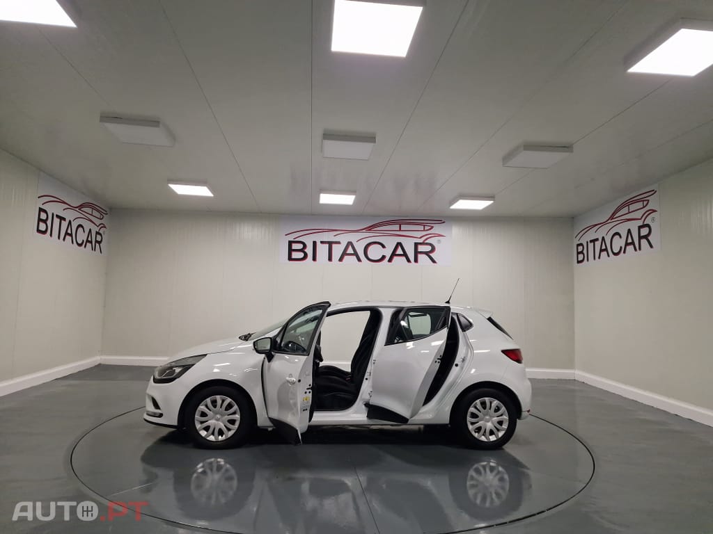 Renault Clio SSOCIETE 1.5 DCI 90CV ZEN GPS IVA DEDUTIVELL