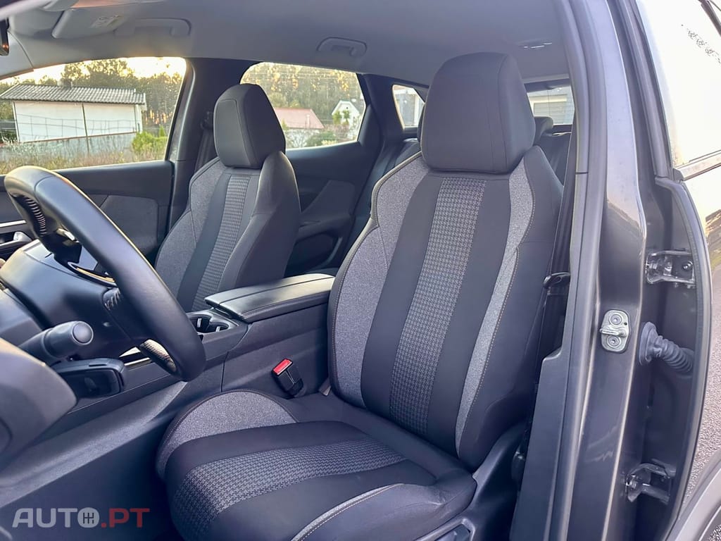 Peugeot 3008 1.5 BlueHDi Active Pack