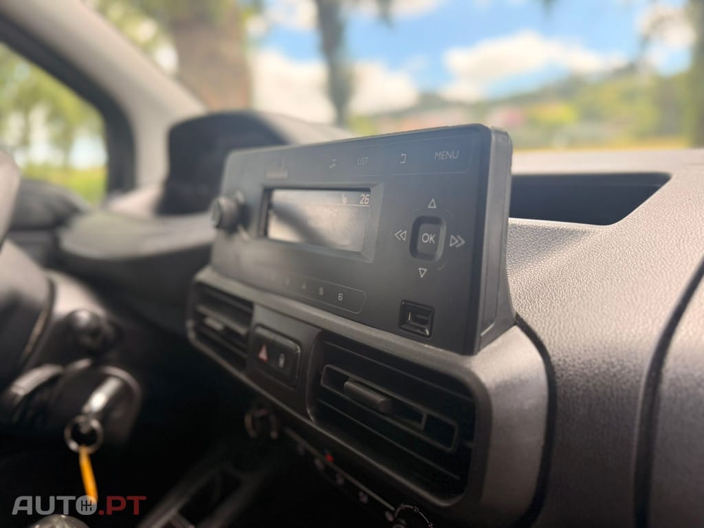 Peugeot Partner 1.6 BlueHDi Premium Standard