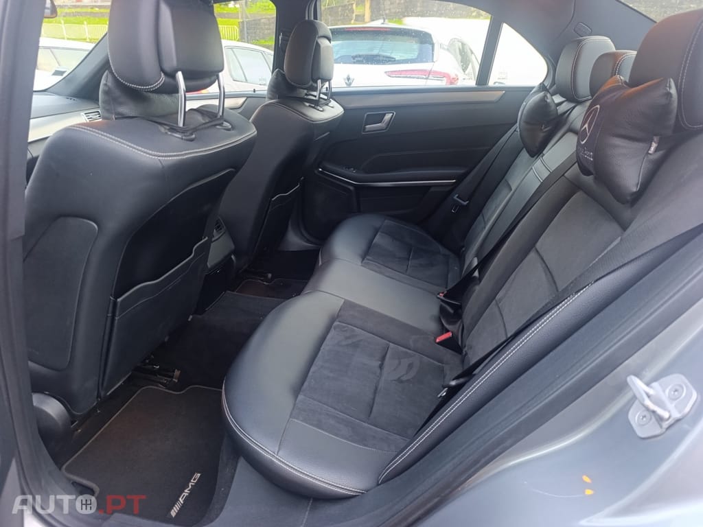 Mercedes-Benz E 300 AMG Line