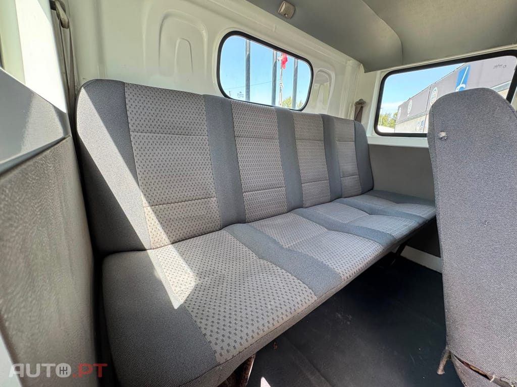 Nissan Cabstar 9 LUGARES + CAIXA ABERTA