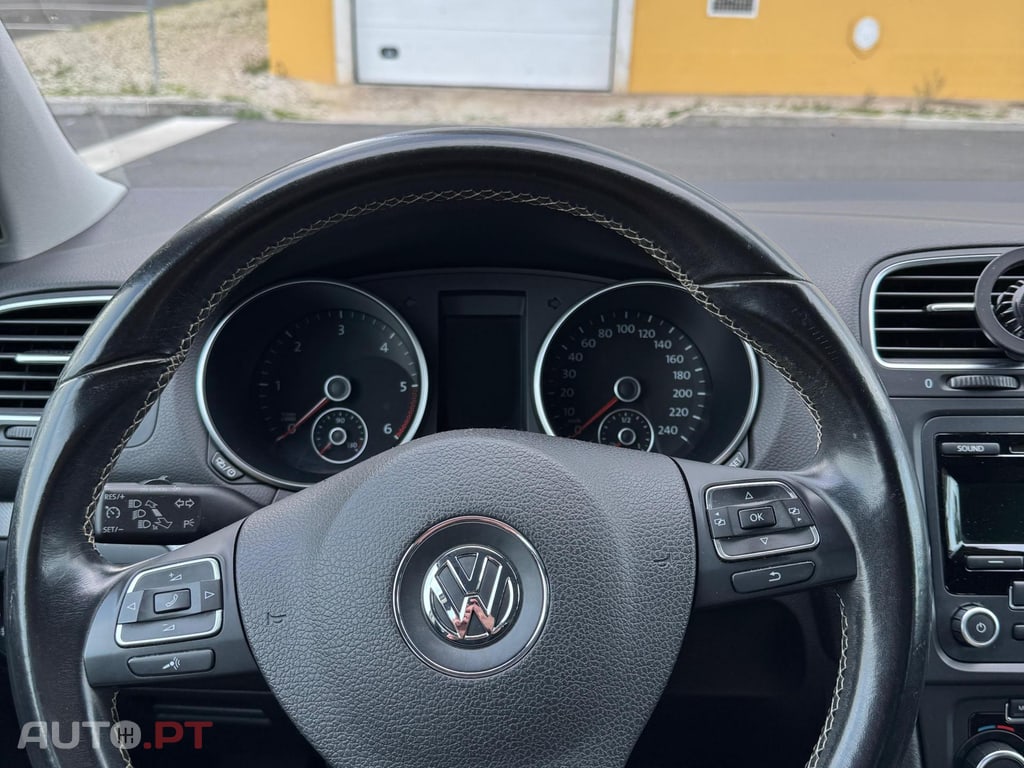 Volkswagen Golf 1.6 TDI Match Bluemotion