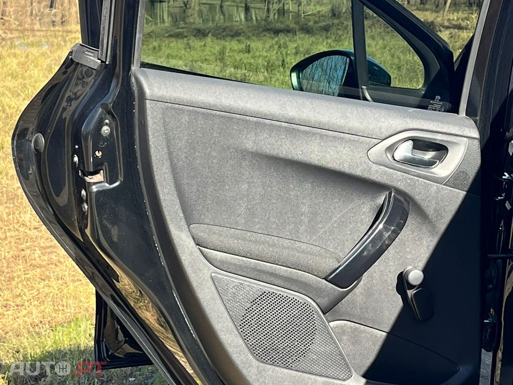 Peugeot 208 1.2 PureTech