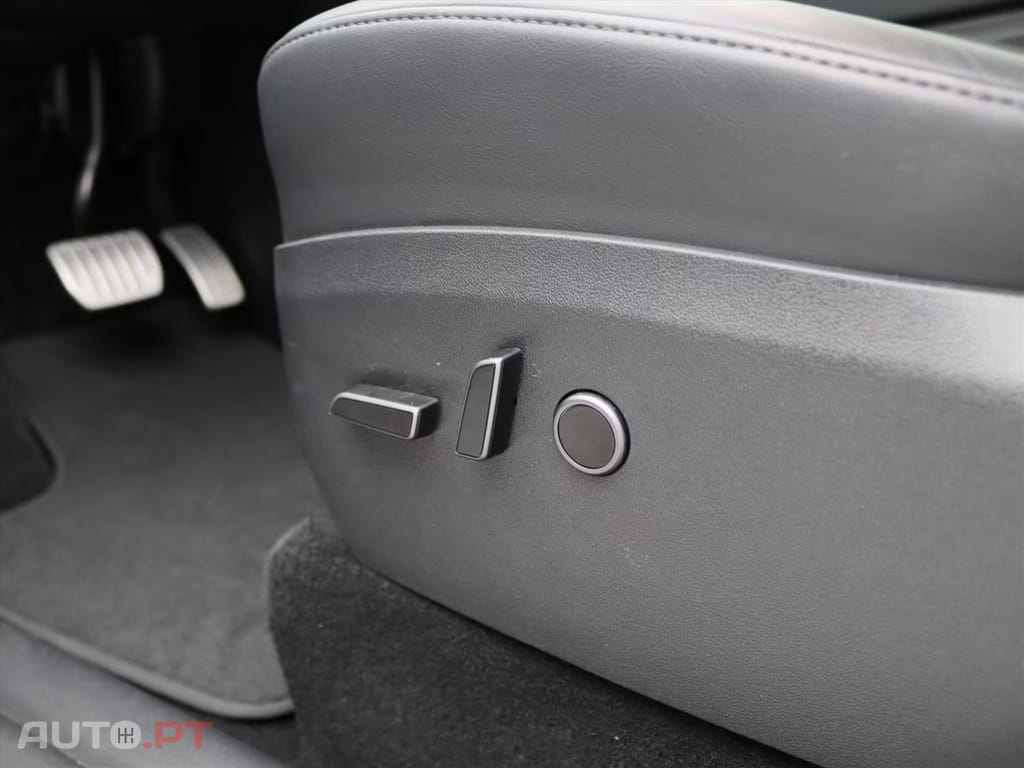 Tesla Model Y I.V.A DEDUTIVEL Performance AWD  