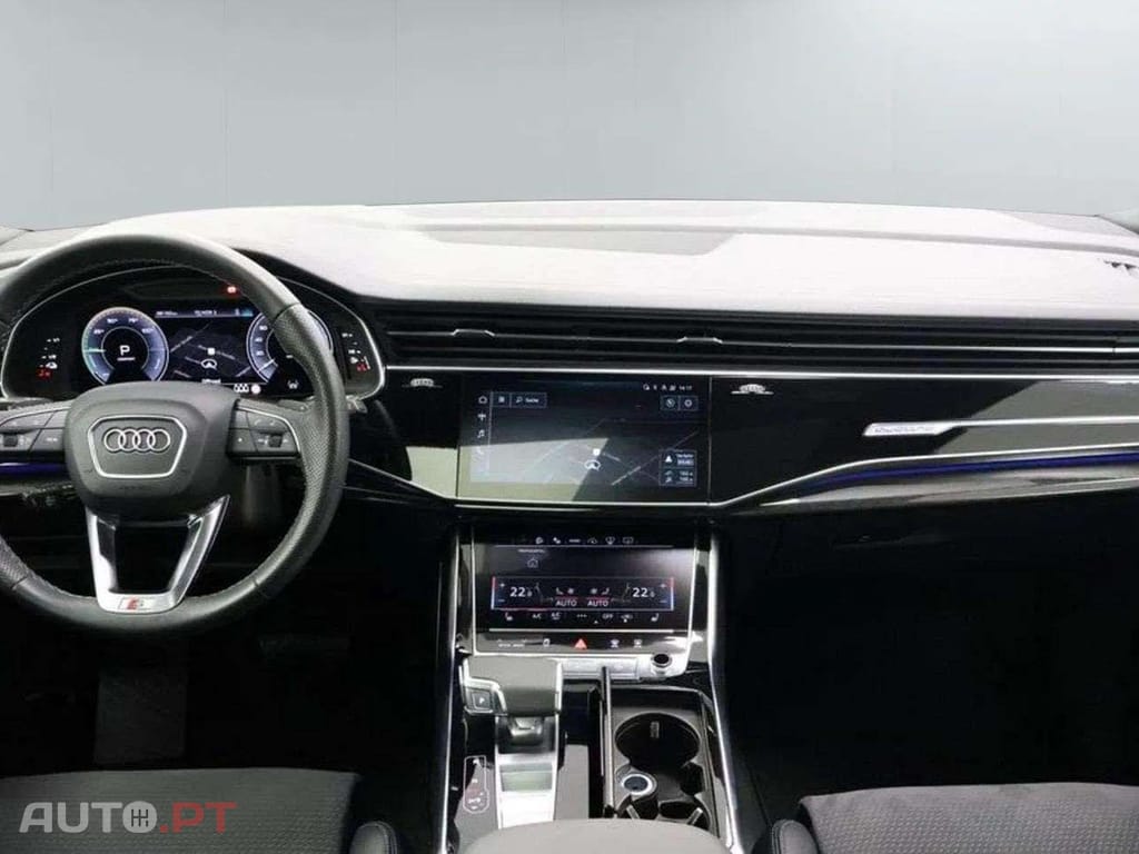 Audi Q7 I.V.A DEDUTÍVEL 55 TFSI e quattro S-line 