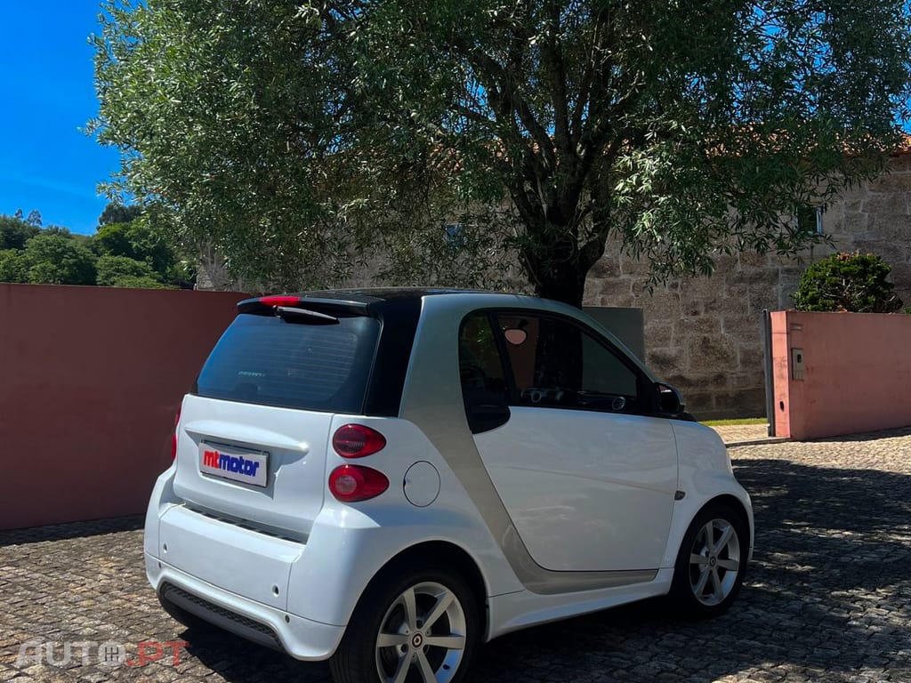 Smart ForTwo 1.0 MHD Passion