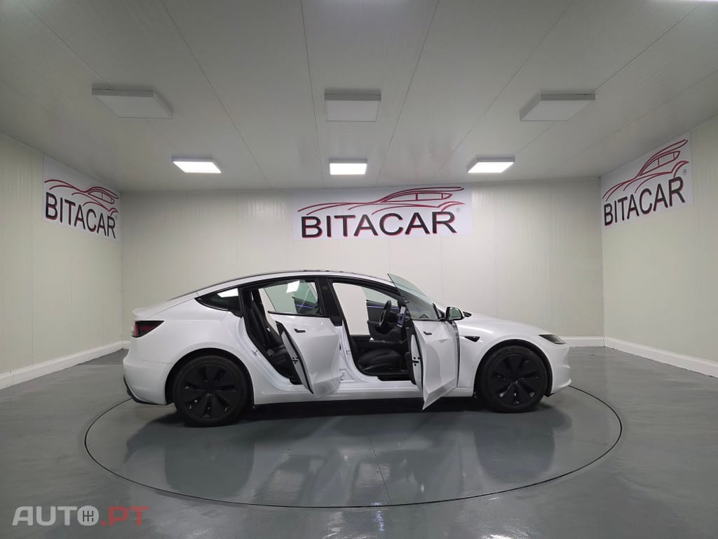 Tesla Model 3 Tração Traseira Premium