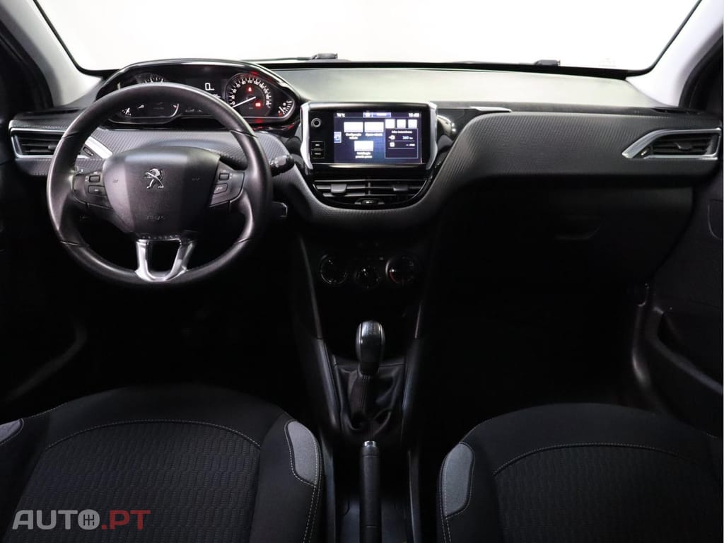 Peugeot 208  1.2 PureTech Style 