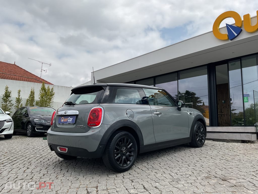 MINI Cooper Cooper D