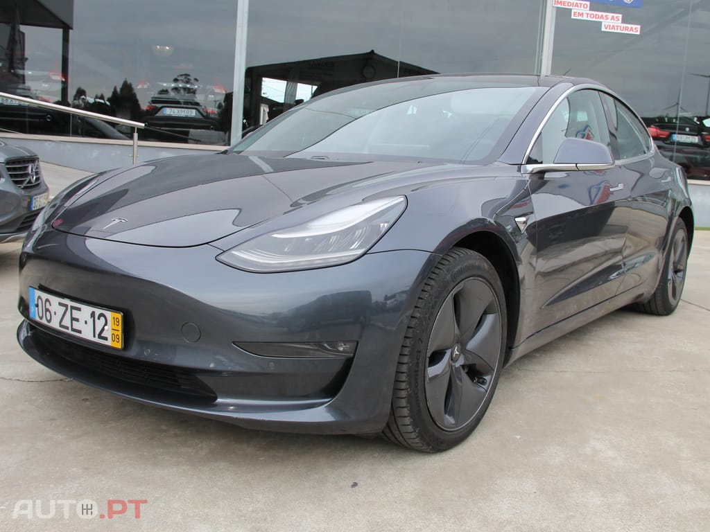 Tesla Model 3 Long-Range Dual Motor AWD