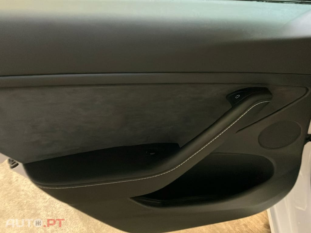 Tesla Model 3 Tração Traseira Premium
