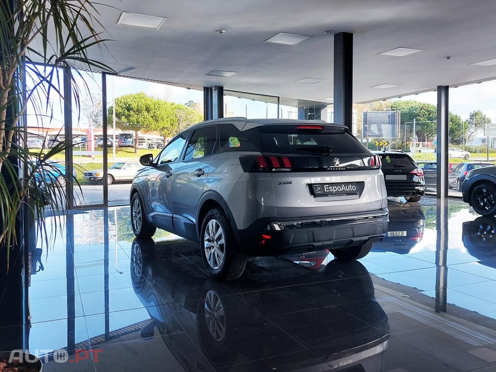 Peugeot 3008 1.5 BlueHDi Active