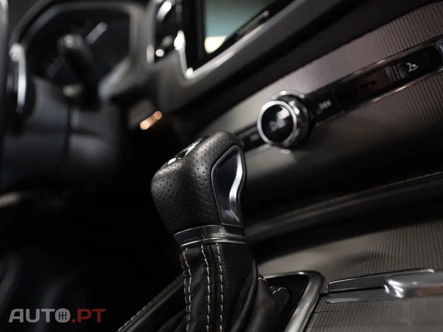 Volvo XC90 2.0 D4 R-Design