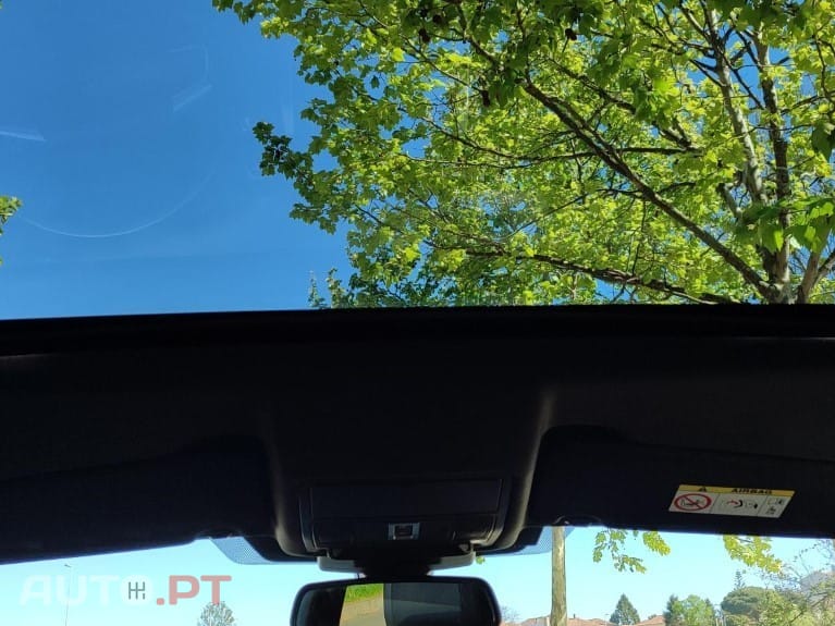 Land Rover Discovery Sport 2.0 eD4 HSE Luxury