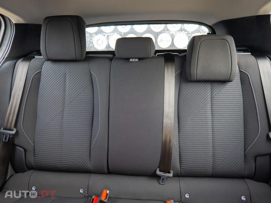 Peugeot 308 1.6 Hybrid Allure e-EAT8