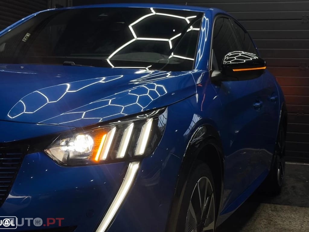 Peugeot E-208 50 kWh GT