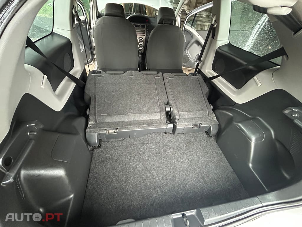 Toyota Yaris Vvt-I C