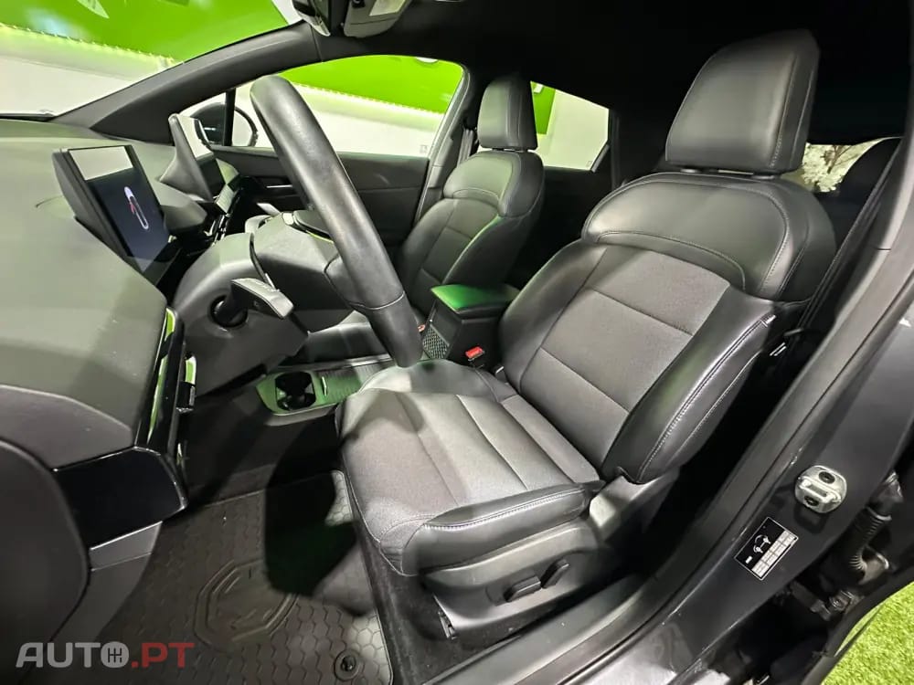 MG MG4 64 kWh Luxury
