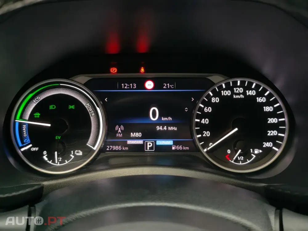 Nissan Juke 1.6 Hybrid N-Design Black