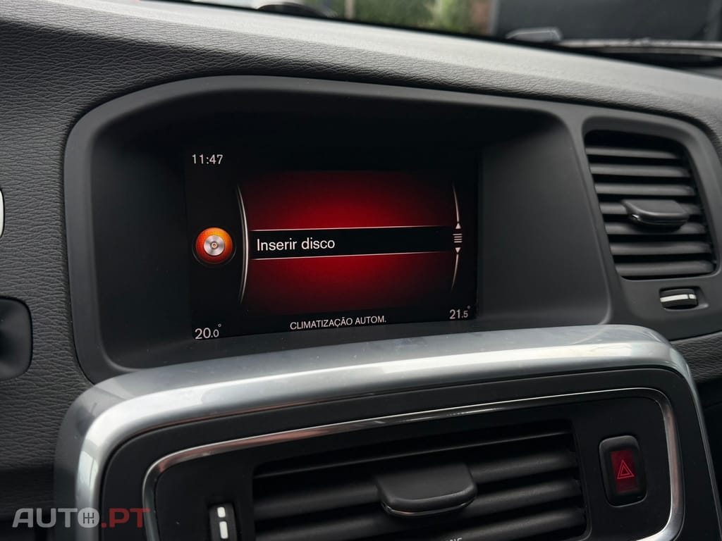 Volvo V60 2.0 D2 R-Design