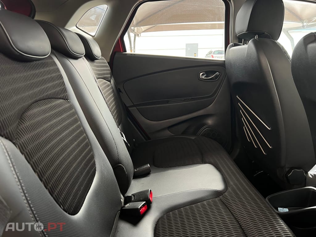 Renault Captur 1.2 TCe Exclusive EDC