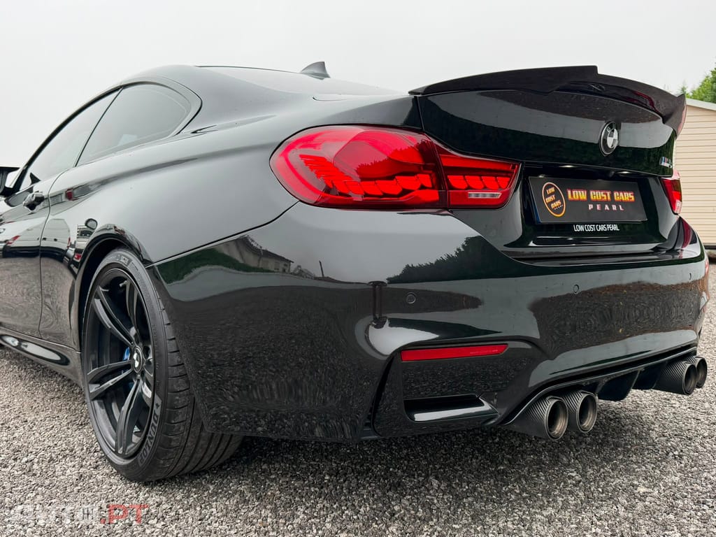 BMW M4 Auto