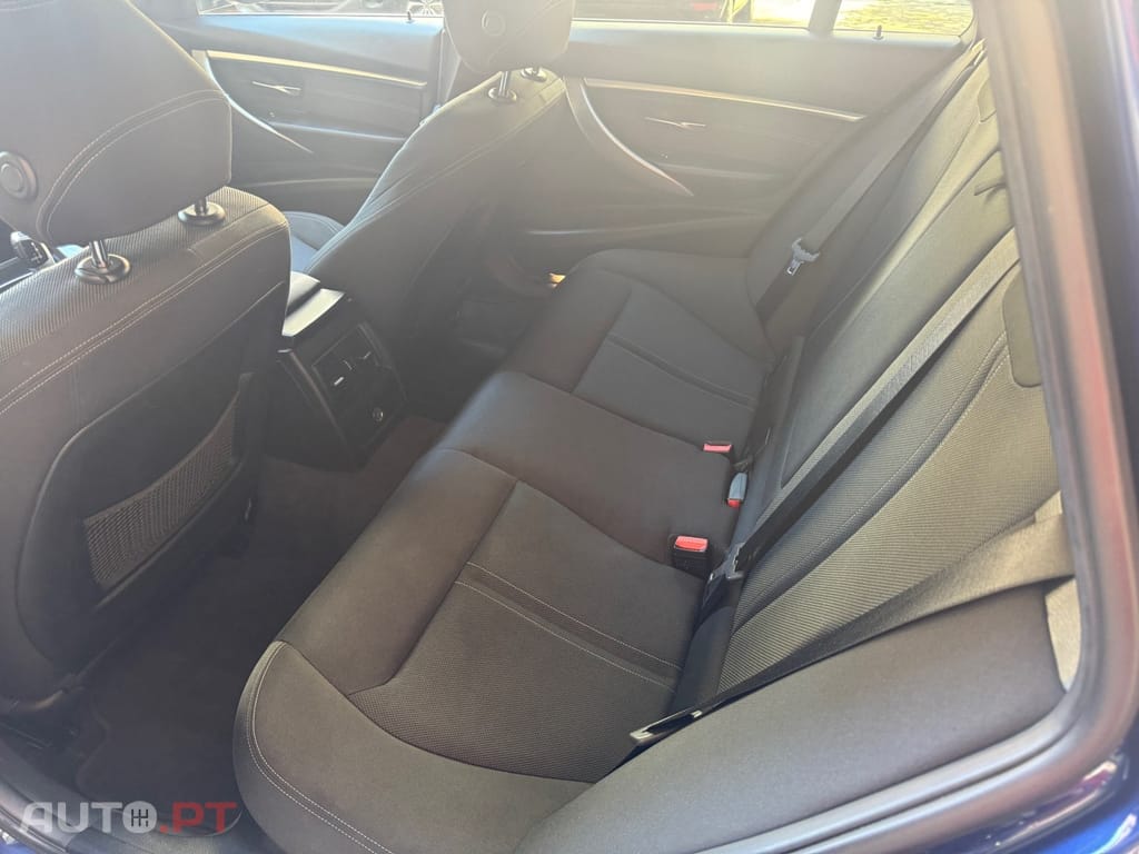 BMW 318 d Touring Line Sport Auto