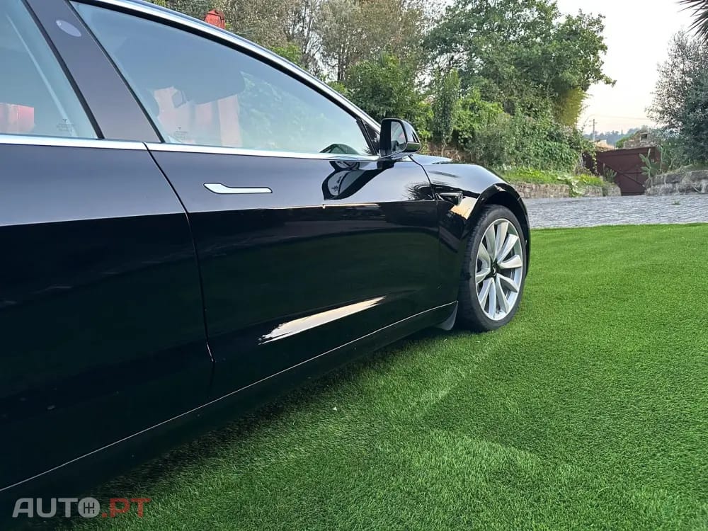 Tesla Model 3 Long Range AWD Dual Motor