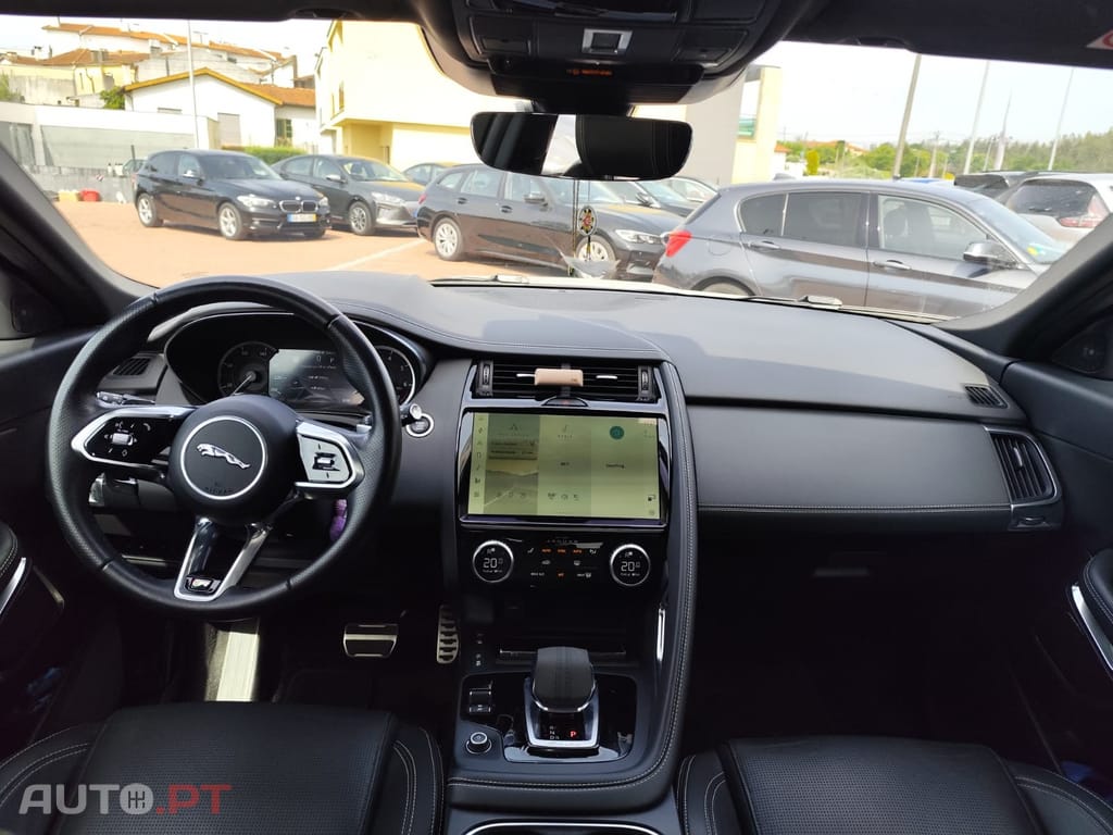 Jaguar E-Pace 1.5 P300e R-Dynamic SE AWD Aut.