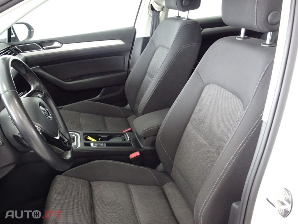 Volkswagen Passat Variant 1.6 TDI Confortline DSG
