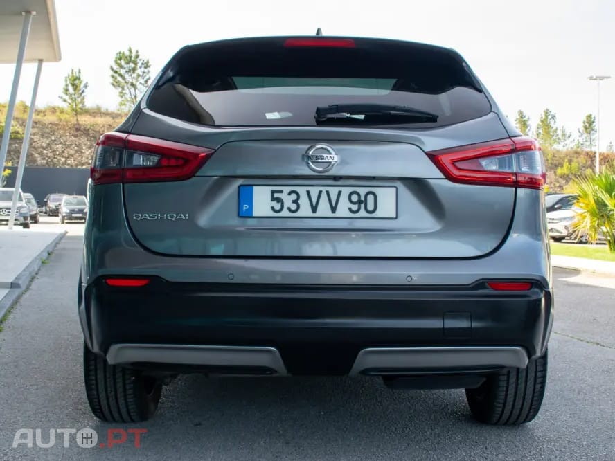 Nissan Qashqai 1.5 dCi N-Connecta J18