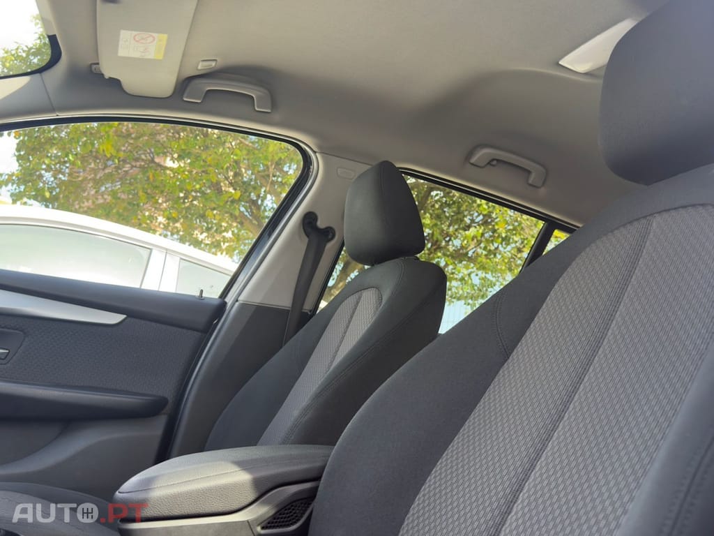 BMW 216 d Advantage Auto
