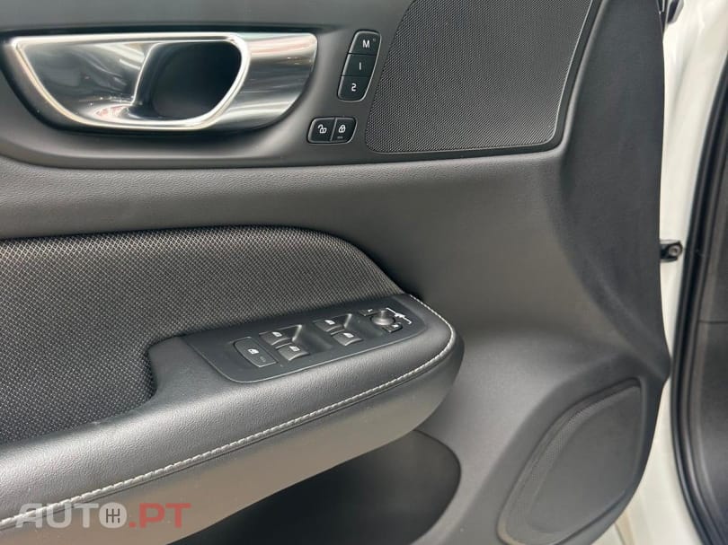 Volvo V60 2.0 T8 AWD TE R-Design