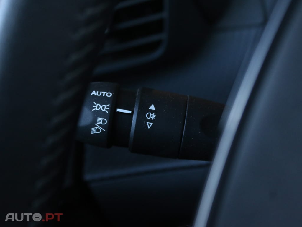 Peugeot E-208 50 kWh Active Pack